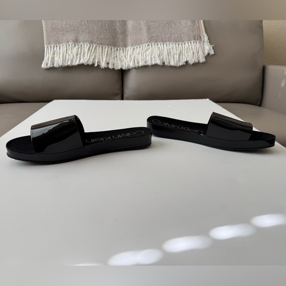 NWOB Calvin Klein Marlina Slides - Picture 4 of 7